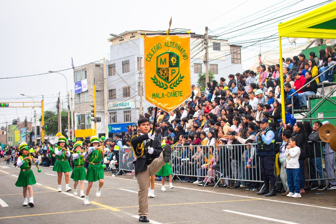 Desfile Cívico Escolar 2025: ¡Orgullo MPP en cada paso!